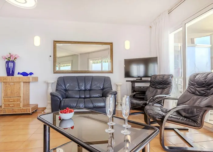 Groc By Interhome *